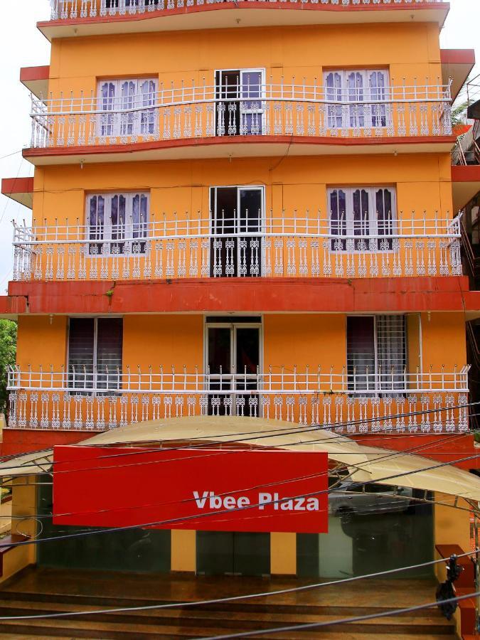 V Bee Plaza Ξενοδοχείο Thiruvananthapuram Εξωτερικό φωτογραφία